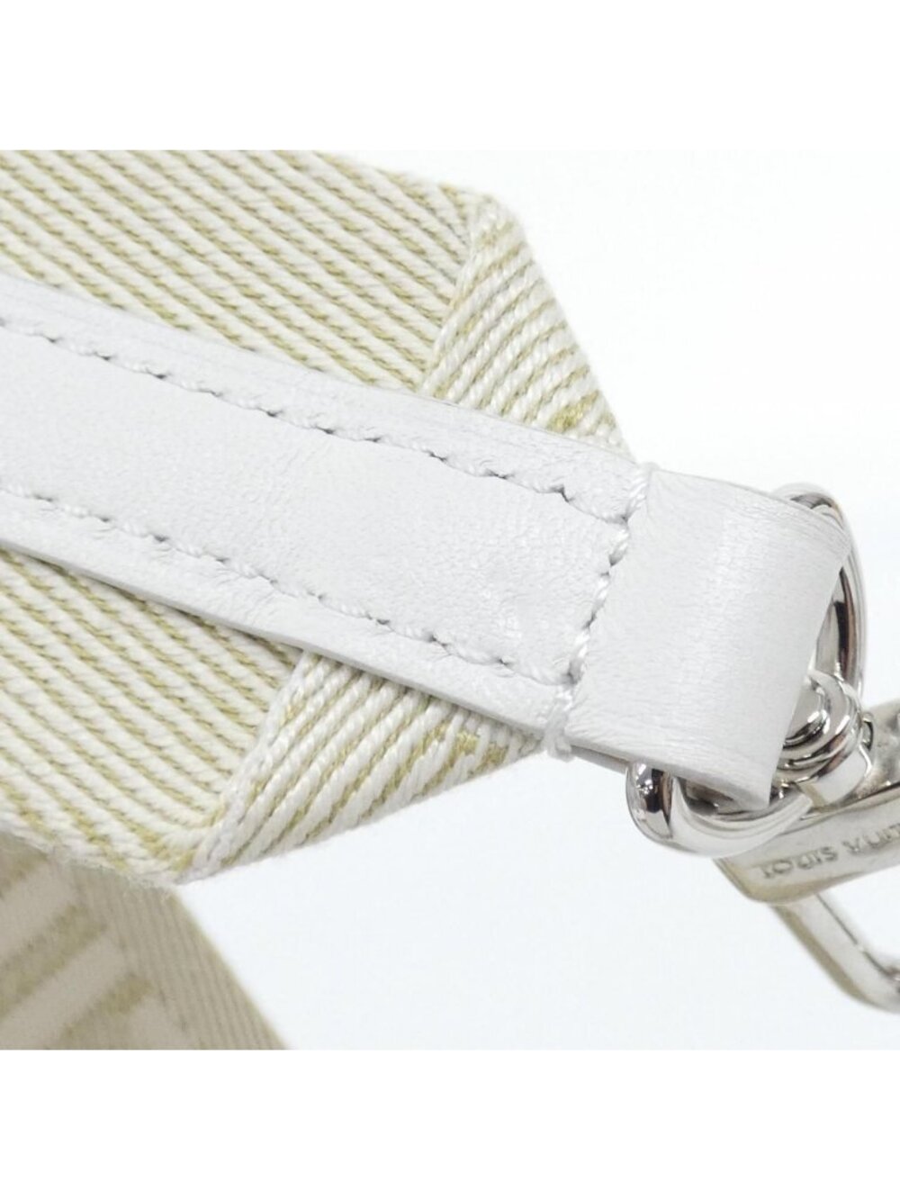 Louis Vuitton Monogram Coussin PM Shoulder - Picture 6 of 9